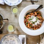 Pasta penne med chorizo, bagte tomater og fløde