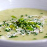 Kartoffel- og porresuppe