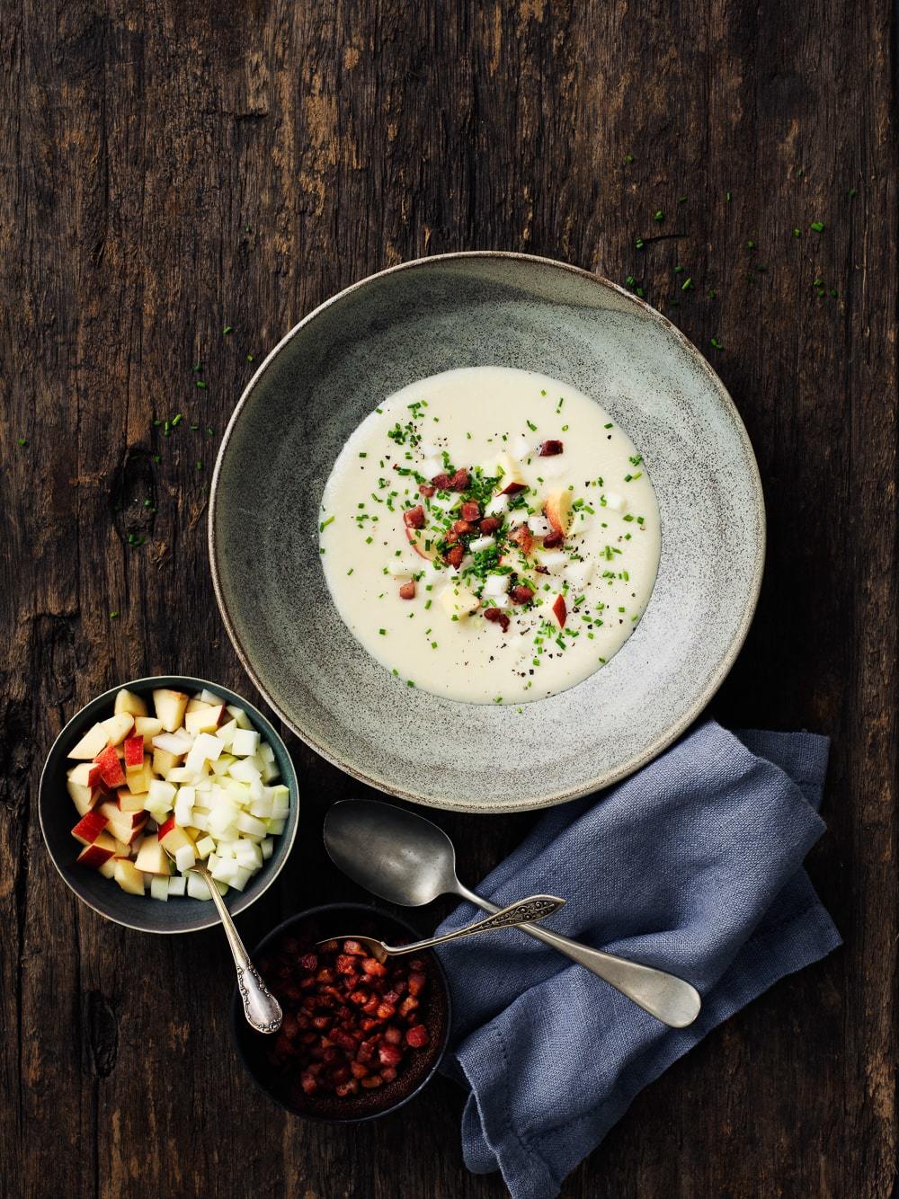 Jordskokkesuppe med fire topping den bedste opskrift