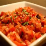 Frisk, mexicansk tomatsalsa (pico de gallo)