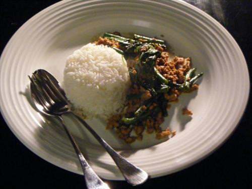 Thai stir fry med hellig basilikum (Pad Krapow)